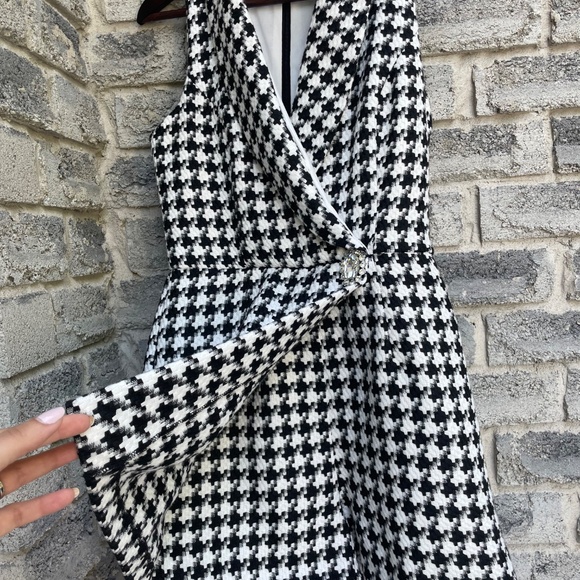 Wrap Romper Size 4 - Picture 9 of 9